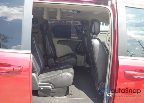 2014 Chrysler Town & Country Touring from USA, damaged, VIN 2C4RC1BG2ER310839